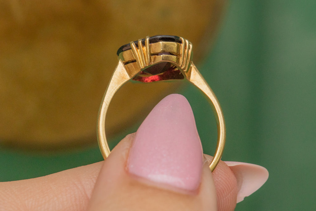 Large Antique 18ct Gold Garnet Ring- 6.00ct