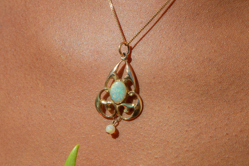 Art Nouveau 9ct Gold Opal Pendant, 0.53ct