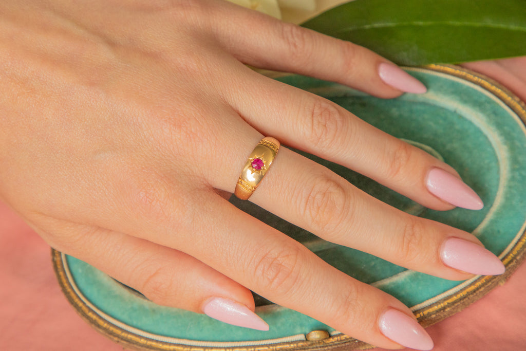 Victorian 18ct Gold Ruby 'Gypsy' Ring