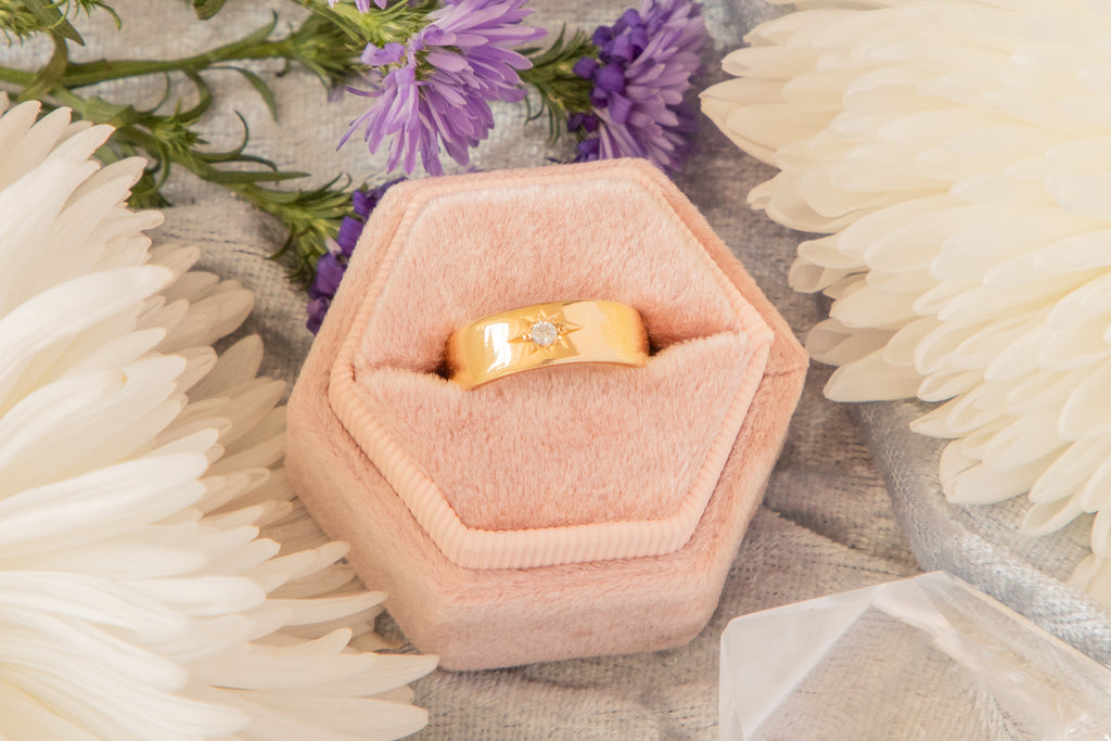 Edwardian 18ct Gold Diamond Star-Set "Gypsy" Ring