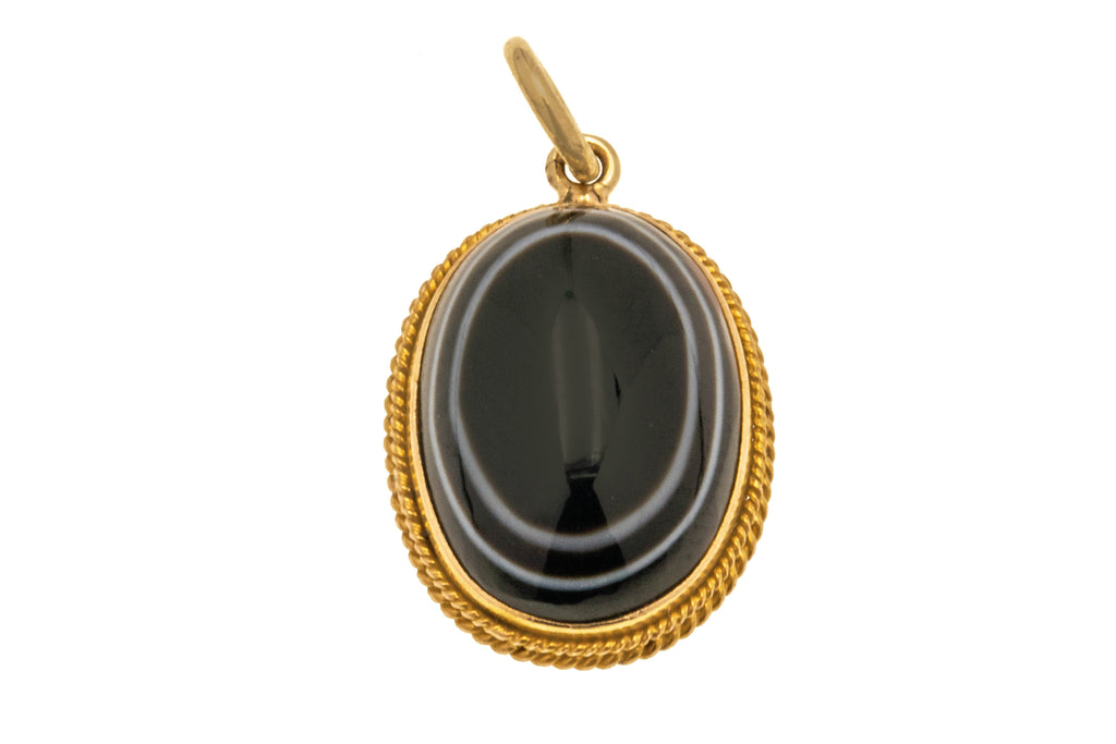 Victorian 18ct Gold Banded Agate Charm